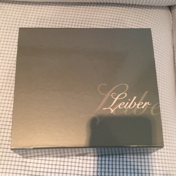 Judith Lieber Absolutely One Of A Kind Bag - Picture 10 of 11